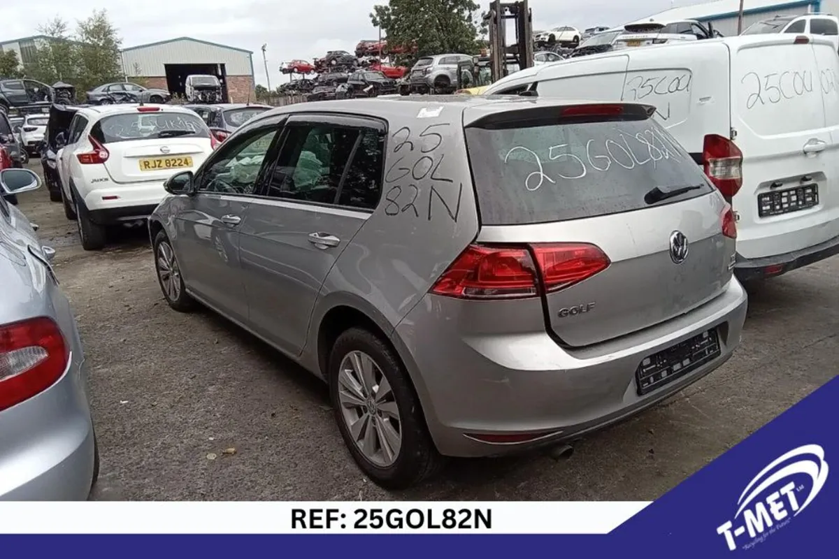 2016 VOLKSWAGEN GOLF BREAKING FOR PARTS - Image 3