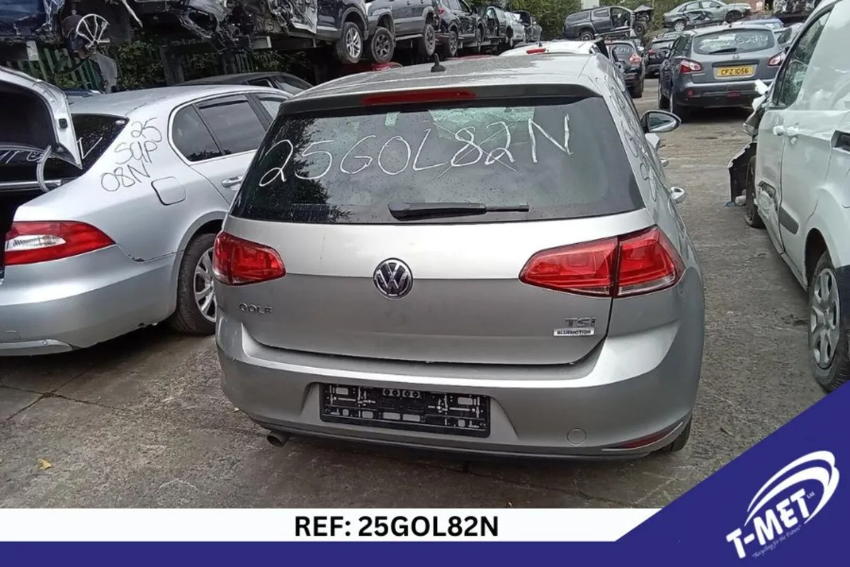 2016 VOLKSWAGEN GOLF BREAKING FOR PARTS - Image 2