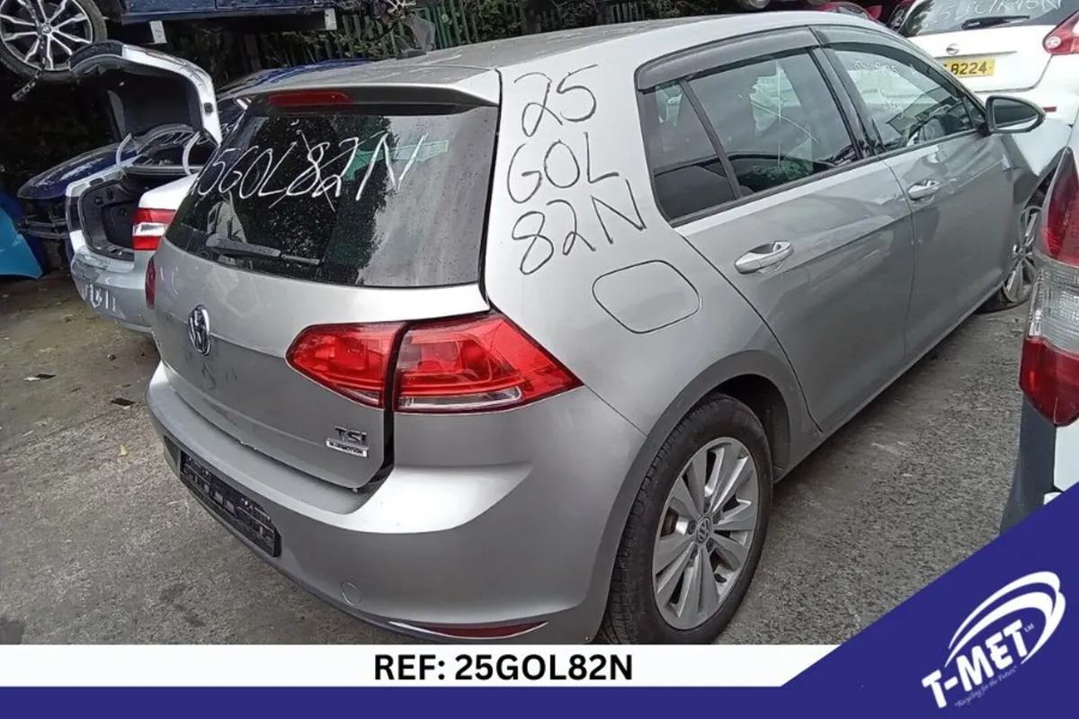 2016 VOLKSWAGEN GOLF BREAKING FOR PARTS - Image 1
