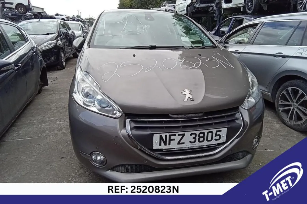 2013 PEUGEOT BREAKING FOR PARTS - Image 2