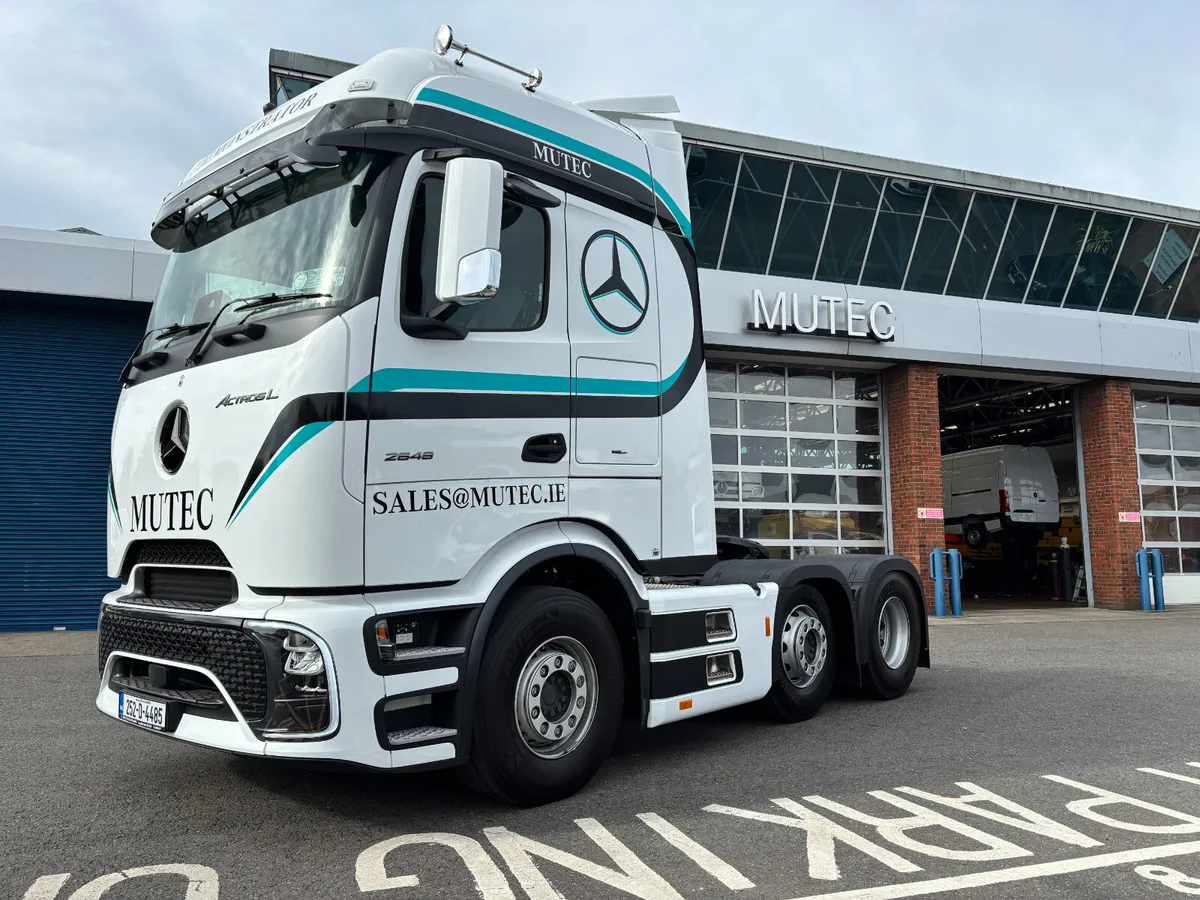 Mercedes-Benz Actros Pro Cabin 2648 - Image 4