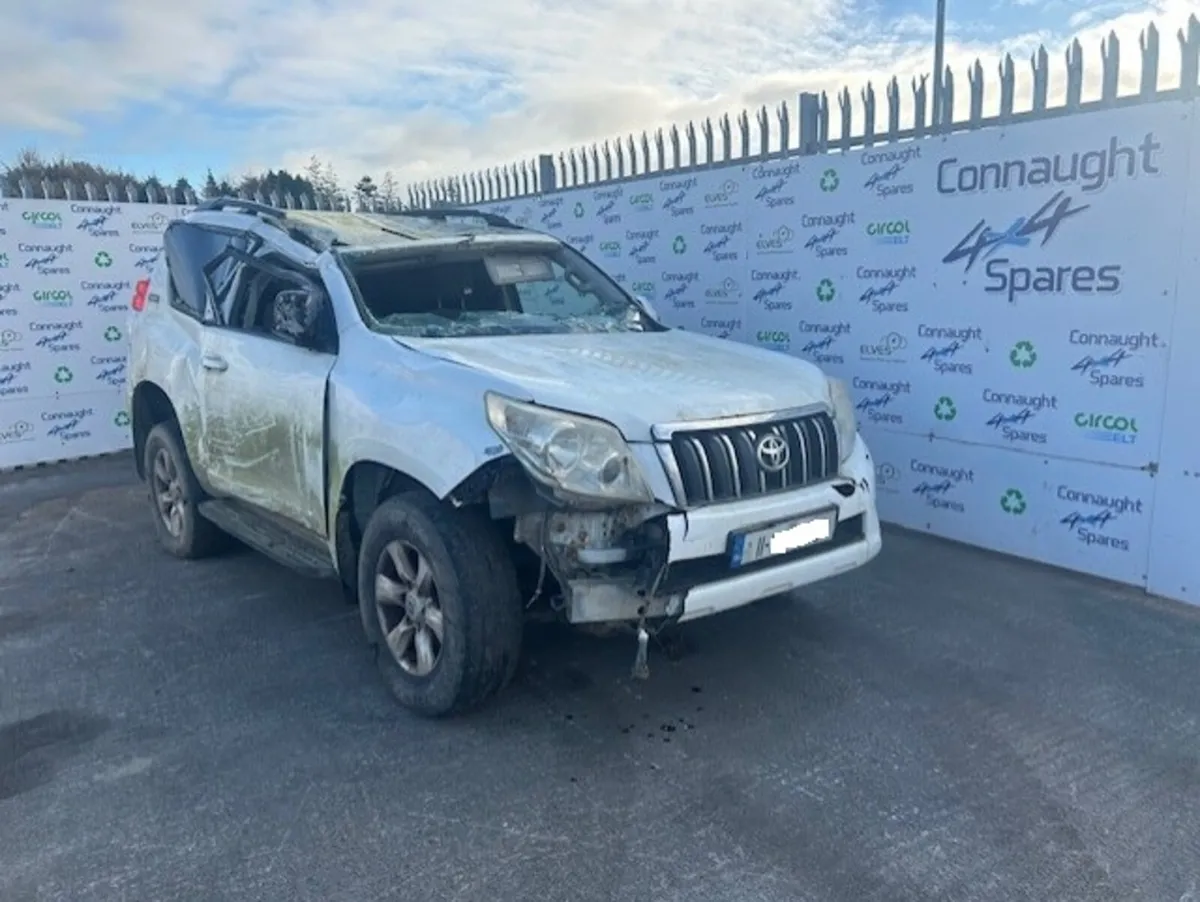 2011 TOYOTA LANDCRUISER JUST IN FOR BREAKING - Image 1