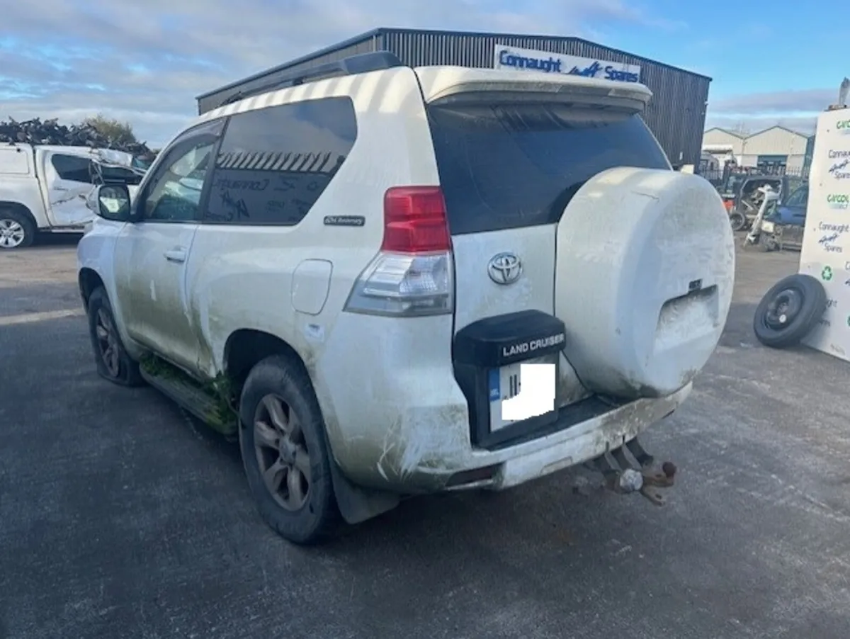 2011 TOYOTA LANDCRUISER JUST IN FOR BREAKING - Image 4