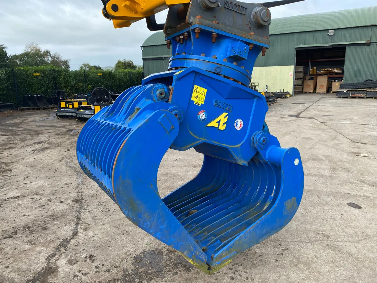 Reduced to Clear - Arden Grab S1402 - Image 1