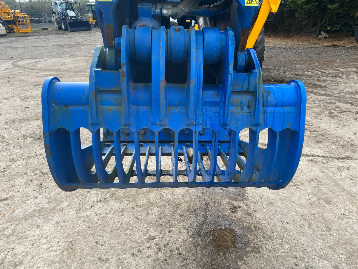 Reduced to Clear - Arden Grab S1402 - Image 3