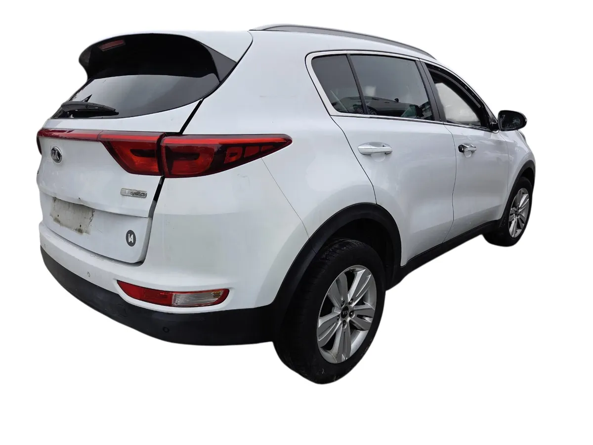 2016 KIA SPORTAGE For Breaking/Dismantling - Image 3