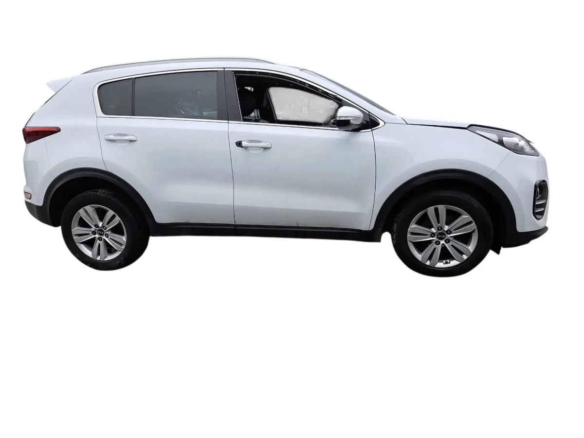 2016 KIA SPORTAGE For Breaking/Dismantling - Image 2