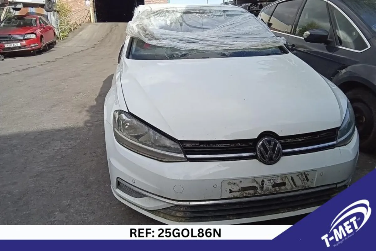 2018 VOLKSWAGEN GOLF BREAKING FOR PARTS - Image 2