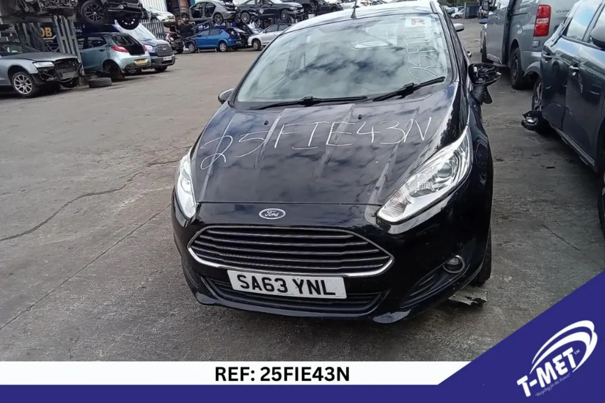 2013 FORD FIESTA BREAKING FOR PARTS - Image 2