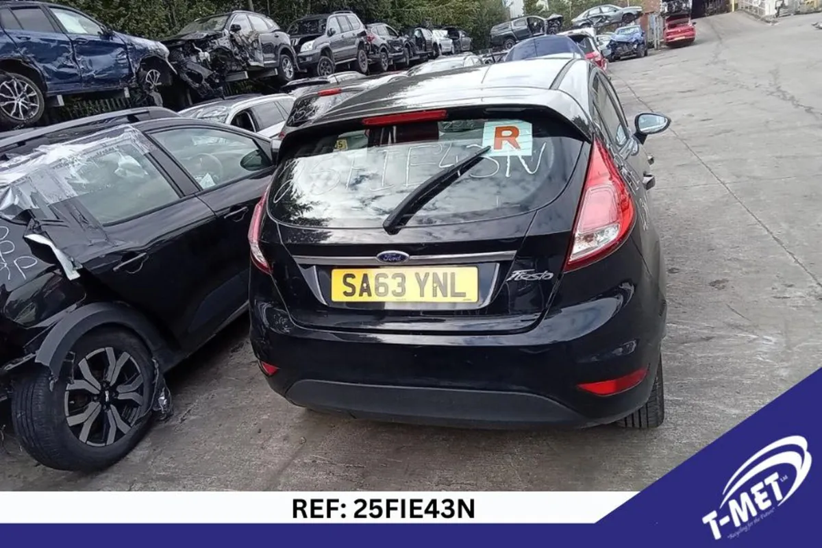 2013 FORD FIESTA BREAKING FOR PARTS - Image 4