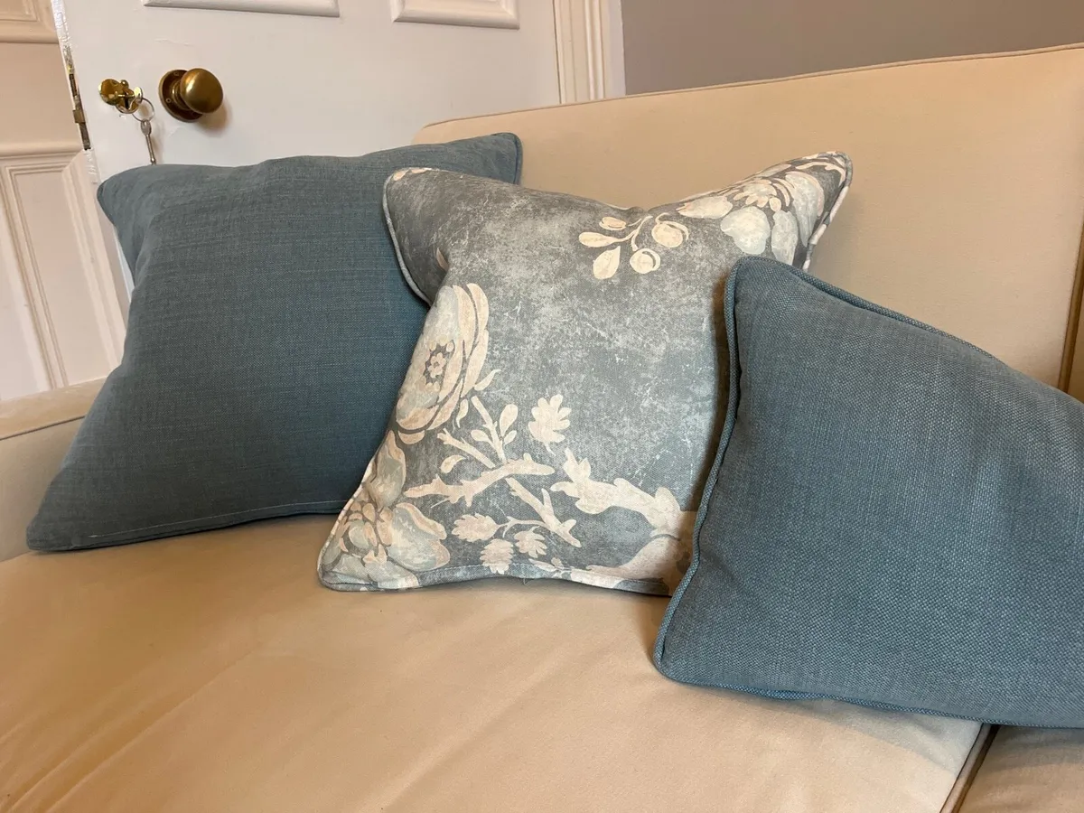Cushions - Image 2