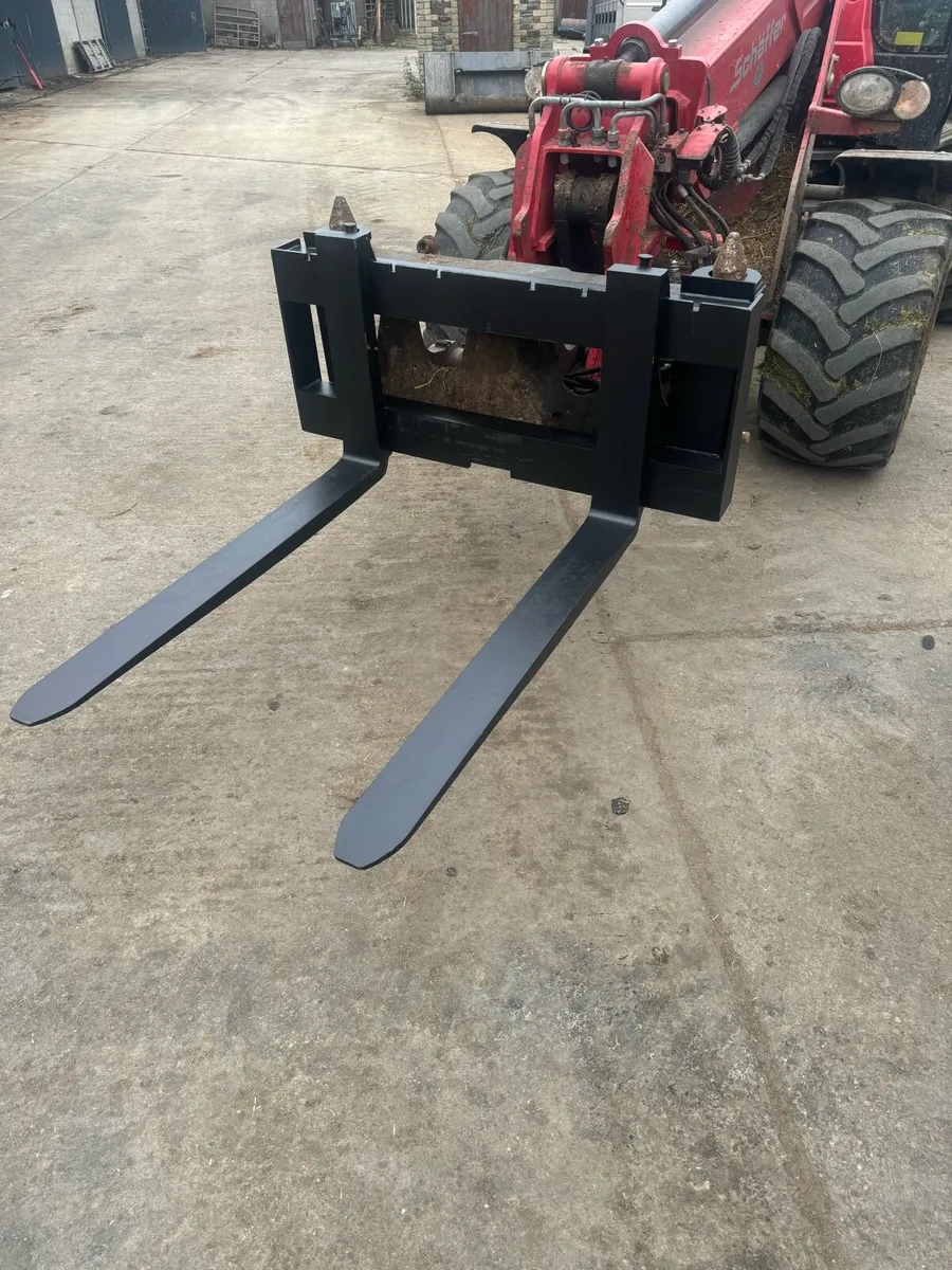 TELEHANDLER FORKS - Image 1