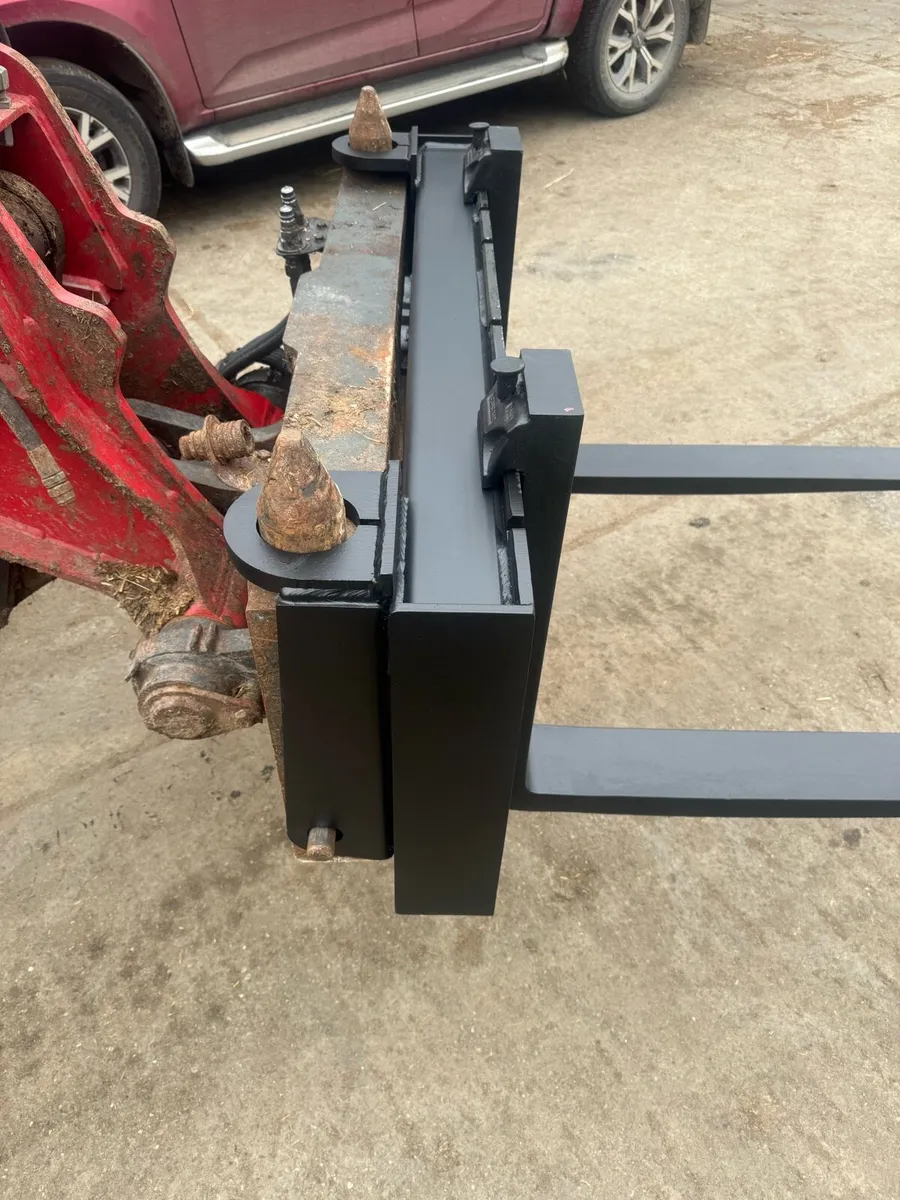 TELEHANDLER FORKS - Image 2