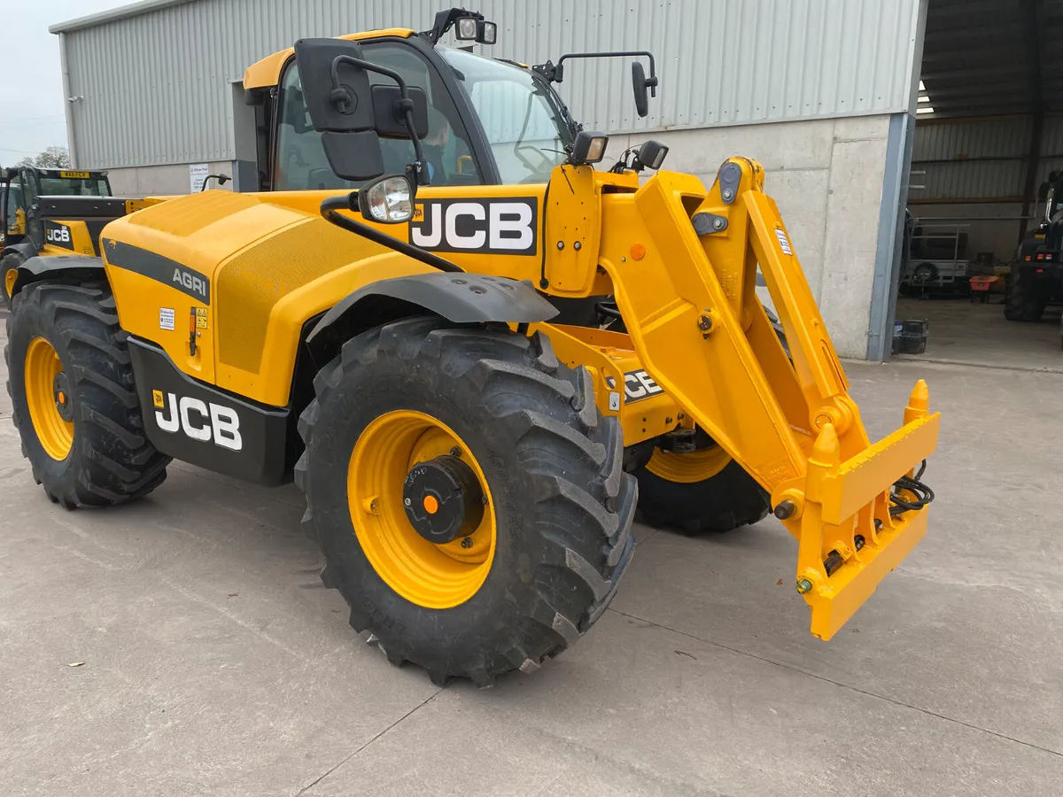 2022 JCB 532-60 AGRI - Image 4