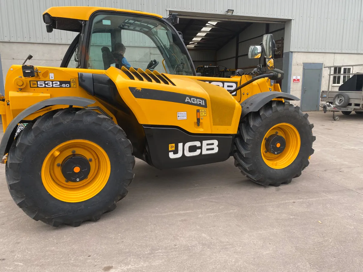 2022 JCB 532-60 AGRI - Image 1
