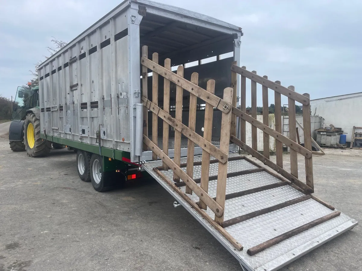 22 Ft Livestock / Bale Trailer - Image 1