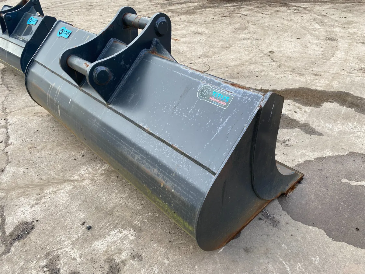 Titus Grading Bucket 2090mm - Image 2