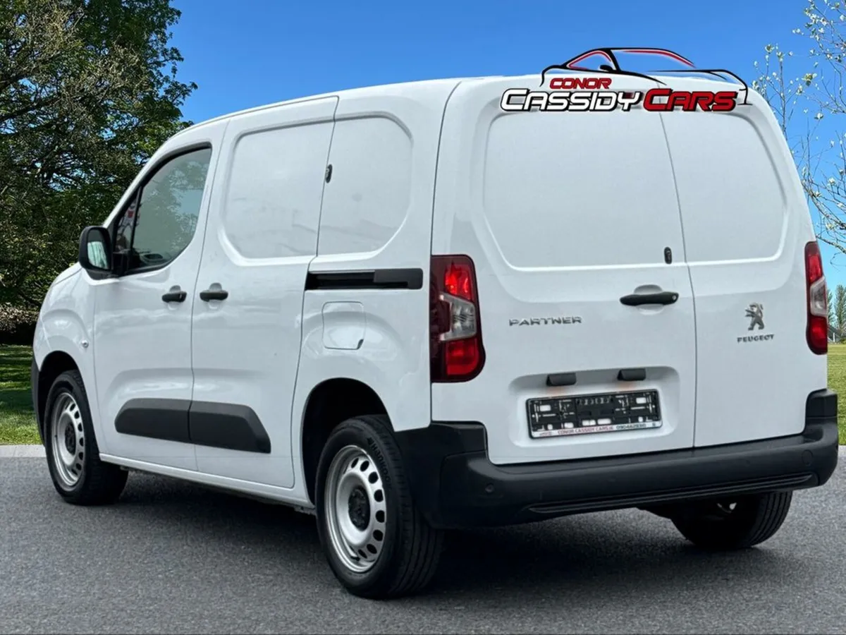Peugeot Partner BLUEHDI PROFESSIONAL PREMIUM PLUS - Image 3