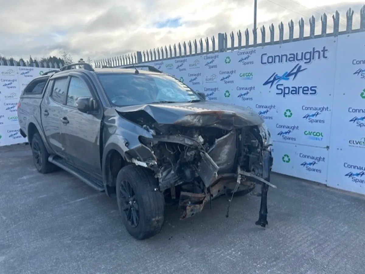 2017 MITSUBISHI L200 JUST IN FOR BREAKING - Image 1