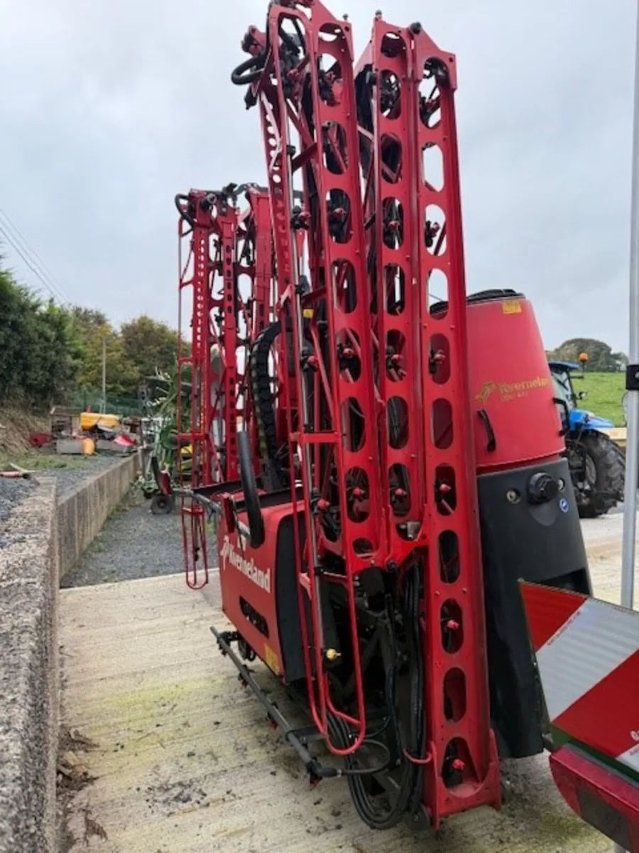 Used Kverneland Ixter A12  21m Hyd Folding Sprayer - Image 3