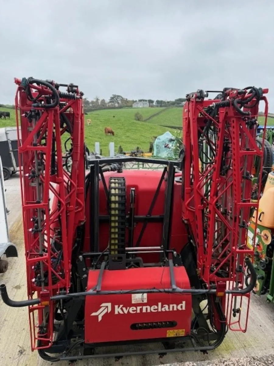 Used Kverneland Ixter A12  21m Hyd Folding Sprayer - Image 4