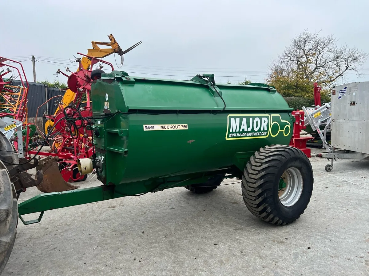 Major Dung Spreader - Image 2