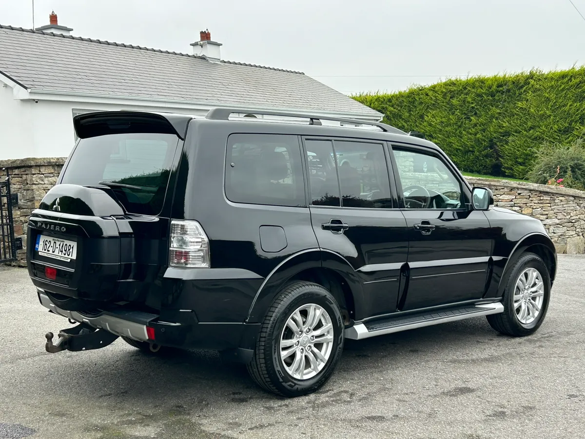 2016 Mitsubishi Pajero LWB Crew cab €333 - Image 2