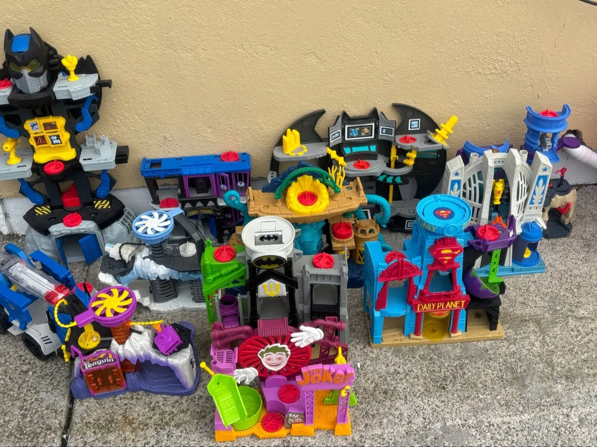 Batman toys - Image 1