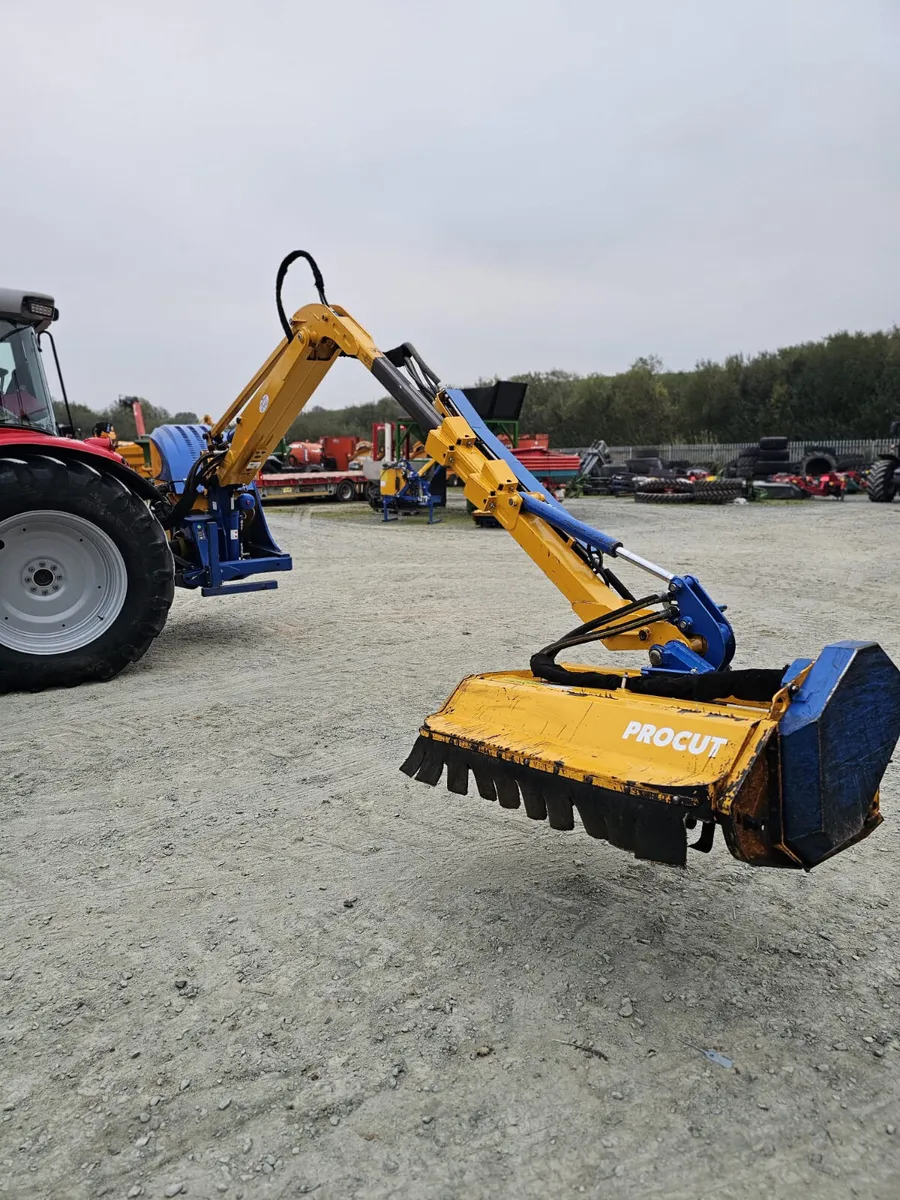 2023 Bomford Hawk 7m Hedge Cutter - €30,000 + VAT - Image 2