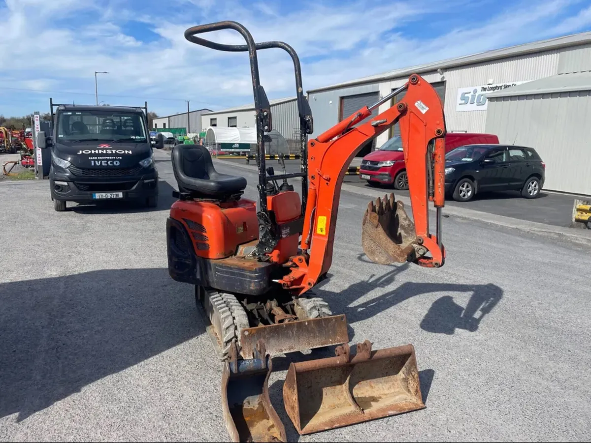 Kubota Mini Digger - Image 3