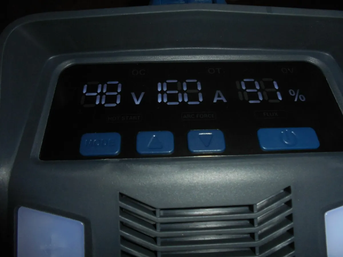 160 amp rechargeable battery inverter welder - Image 3