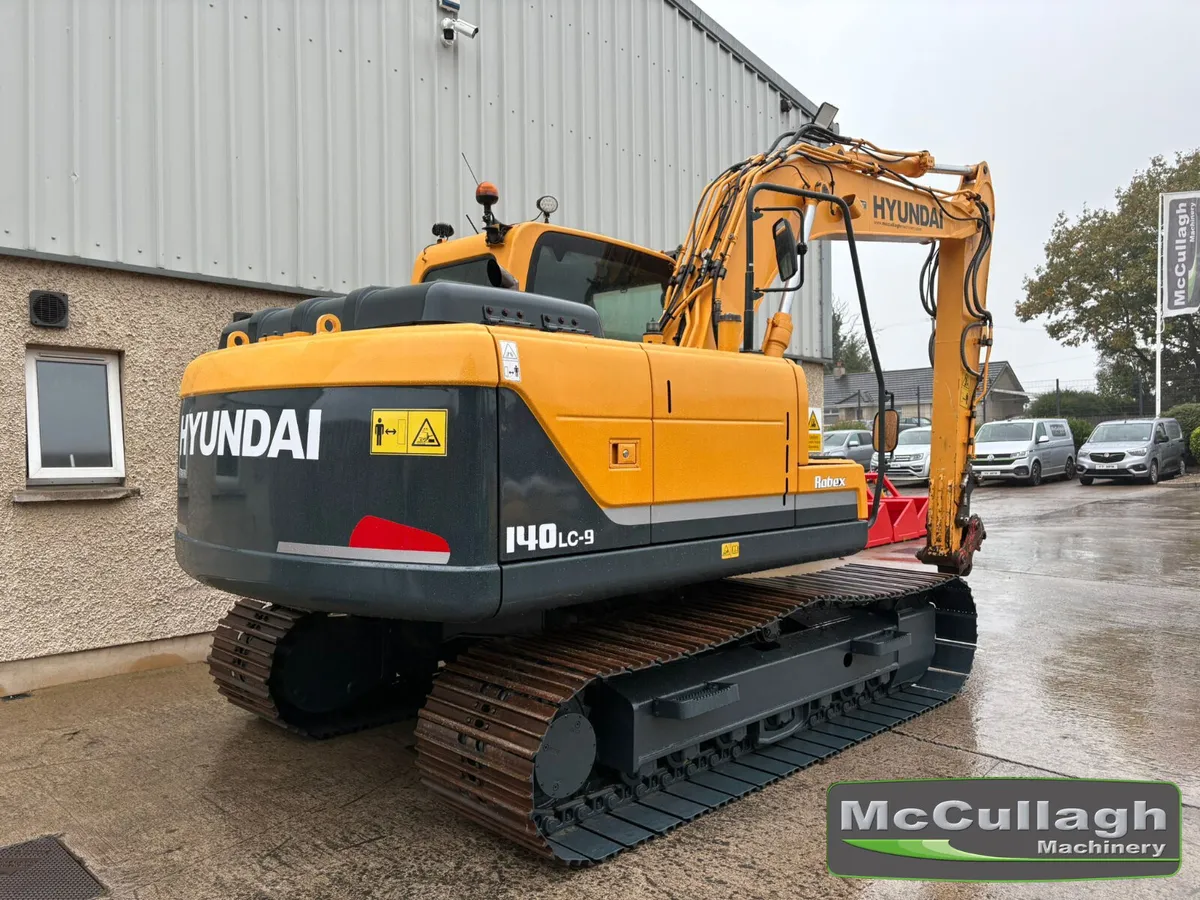 2012 Hyundai 140LC-9 14 Tonne Digger - Image 4