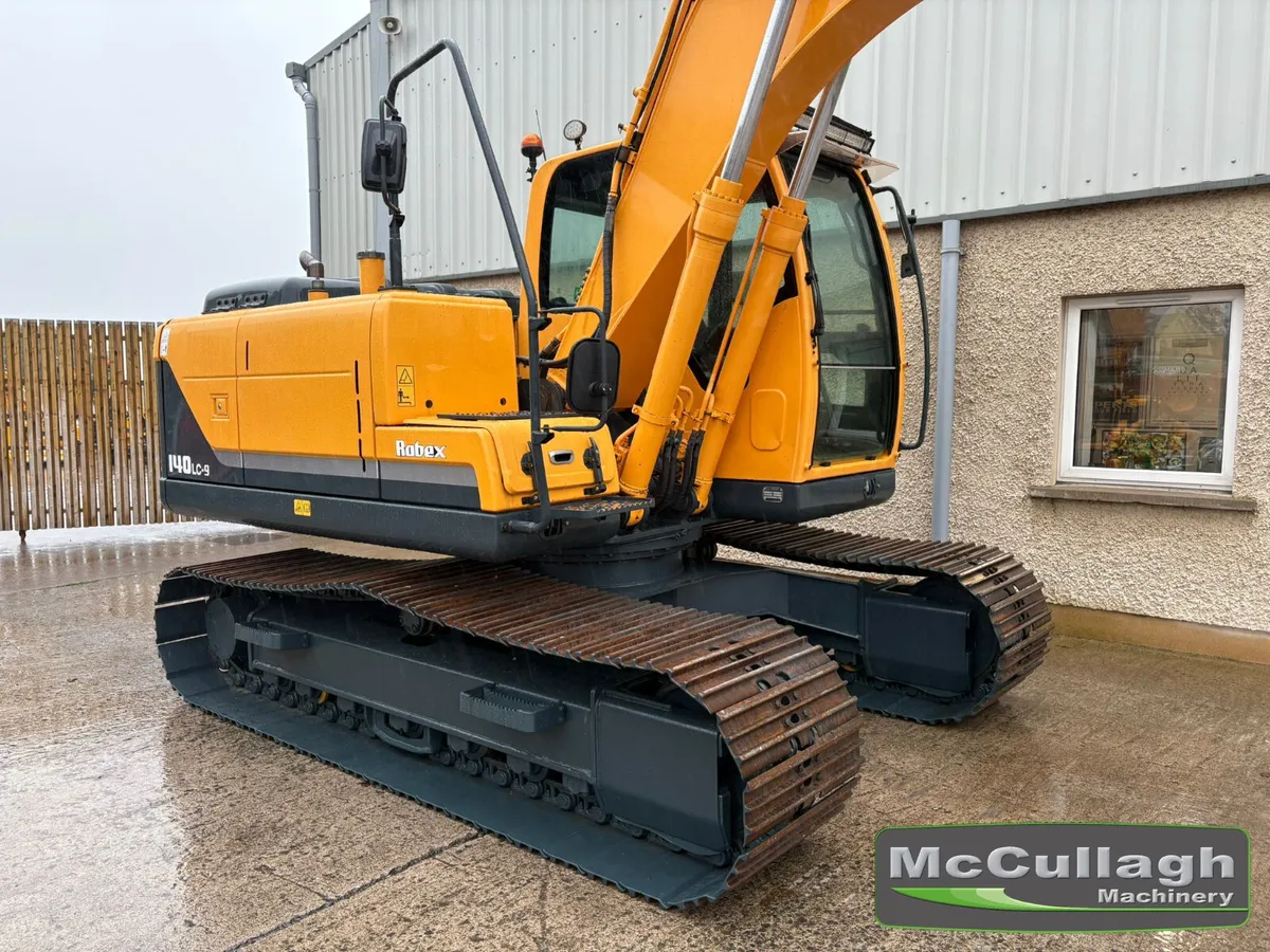2012 Hyundai 140LC-9 14 Tonne Digger - Image 2