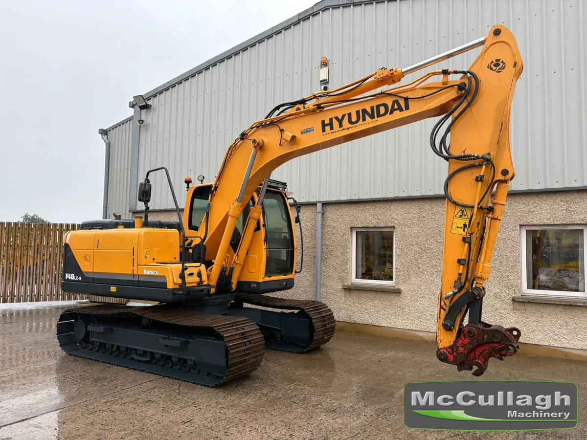 2012 Hyundai 140LC-9 14 Tonne Digger - Image 1