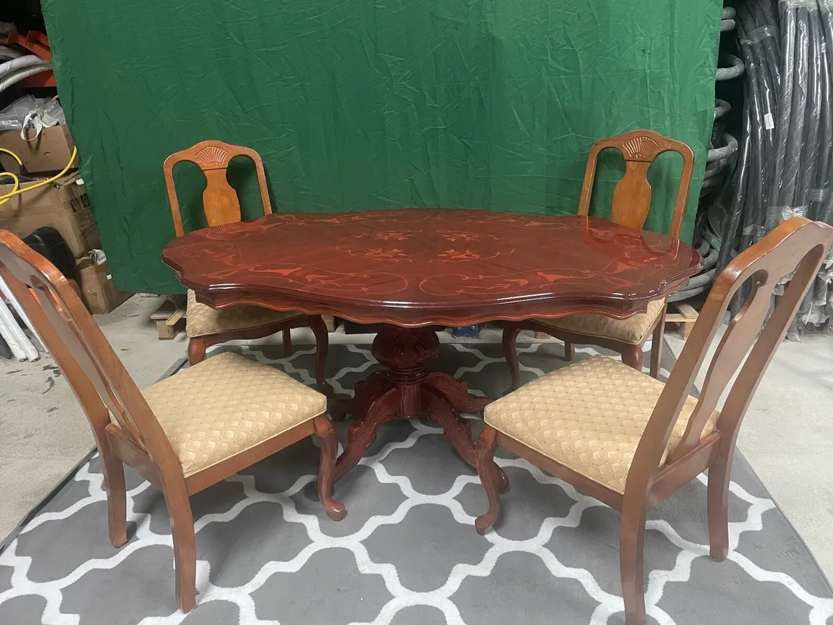 MAHONY TABLE + CHAIRS / delivery available - Image 3