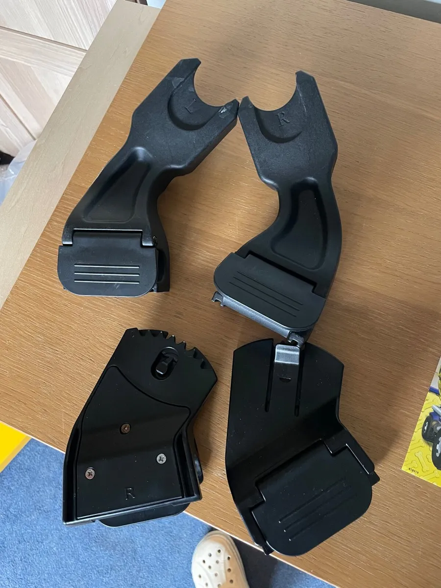 Mountain Buggy Terrain, with Carrycot & more! - Image 4