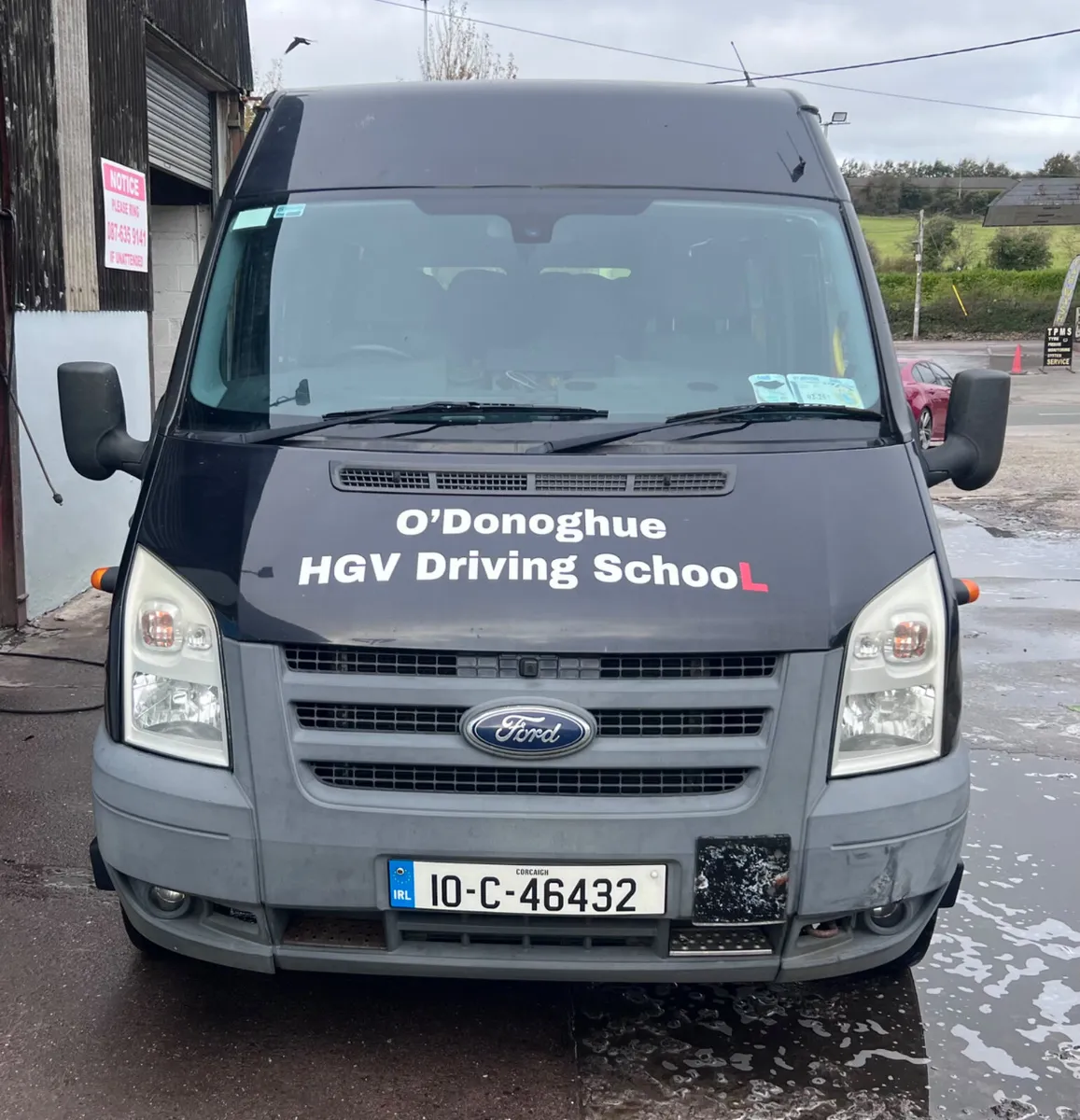 Ford Transit 2010 mini bus - Image 3