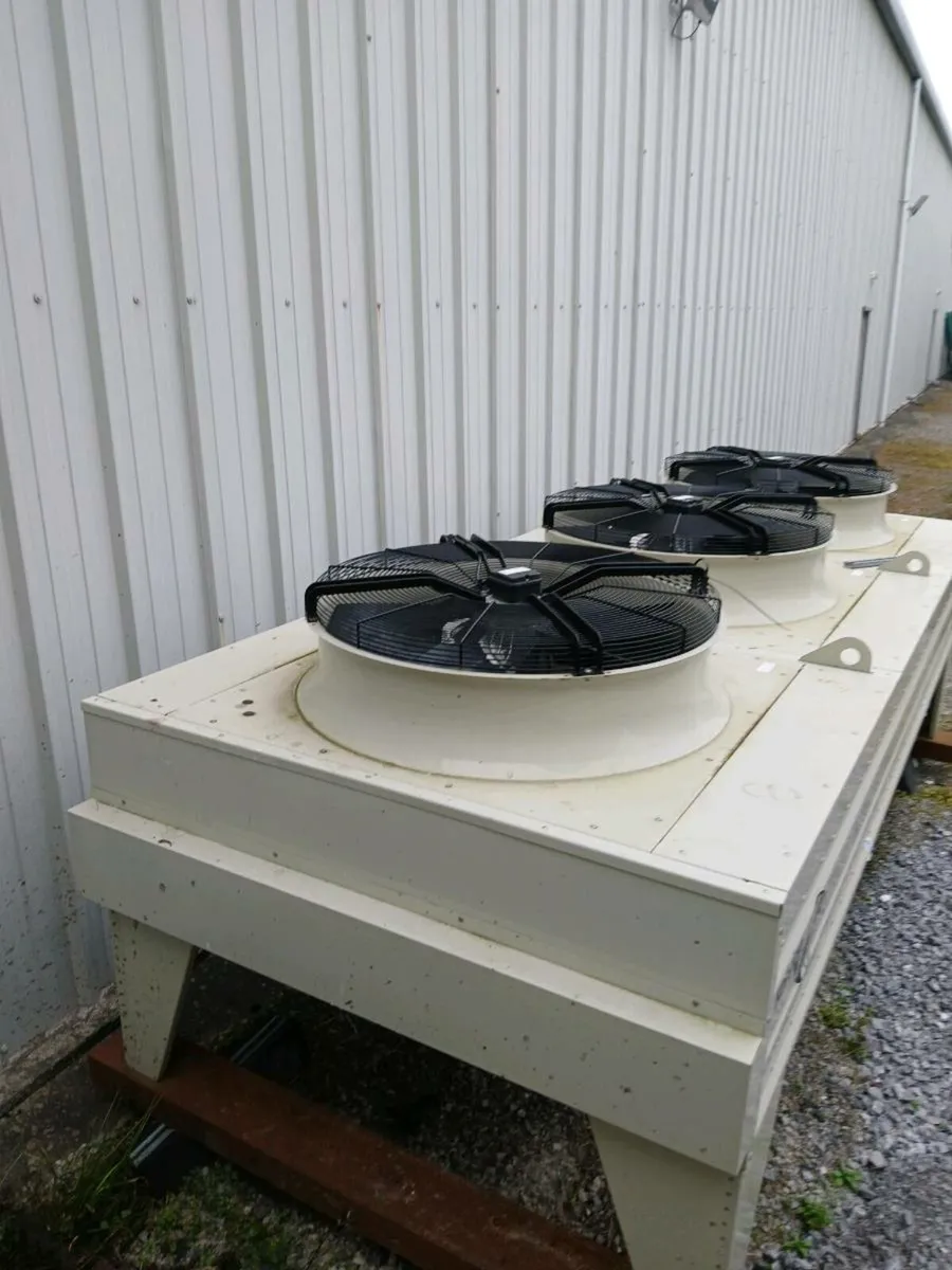 Condenser and compressors - Image 1