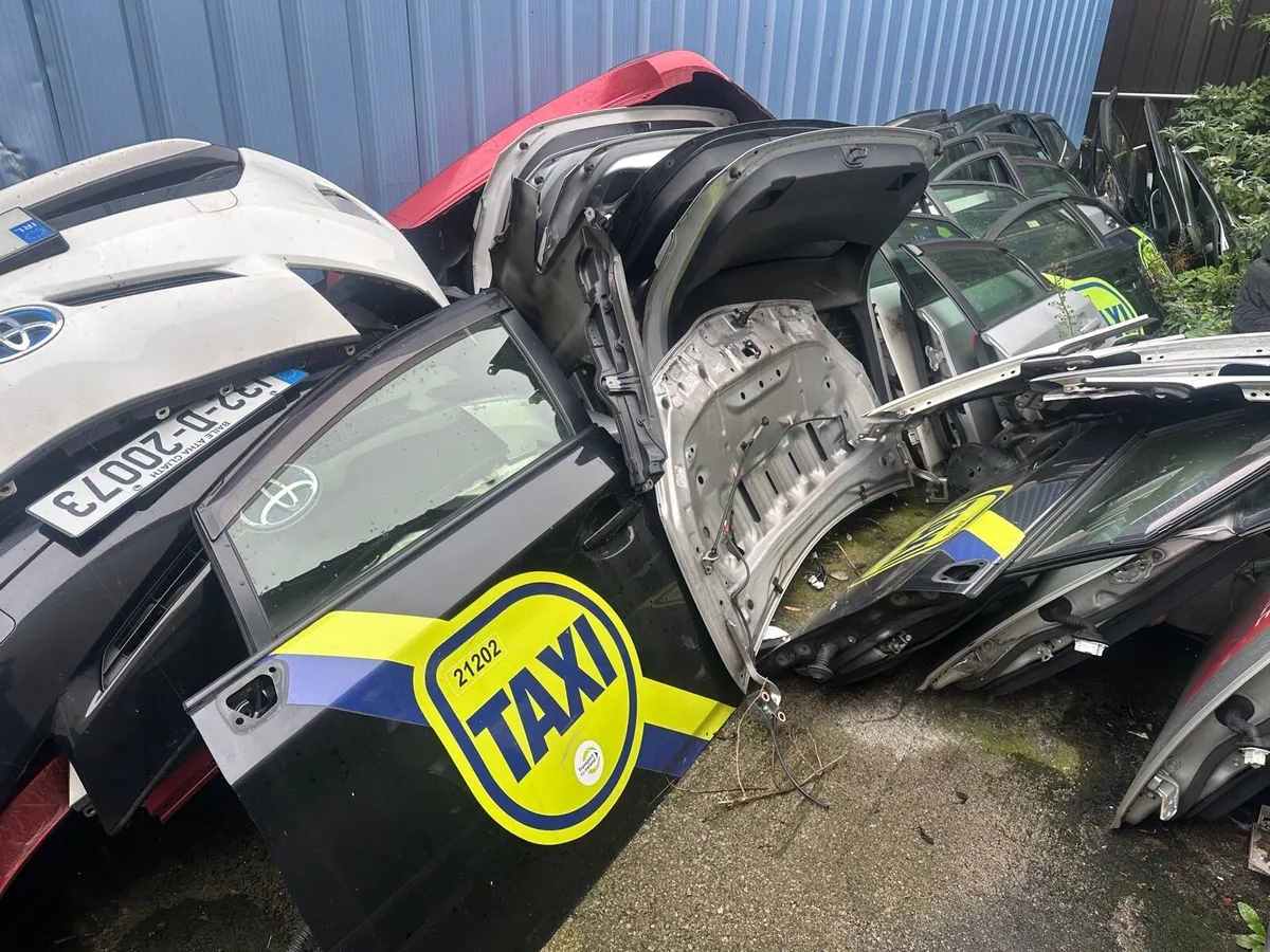 Prius for parts - Image 2