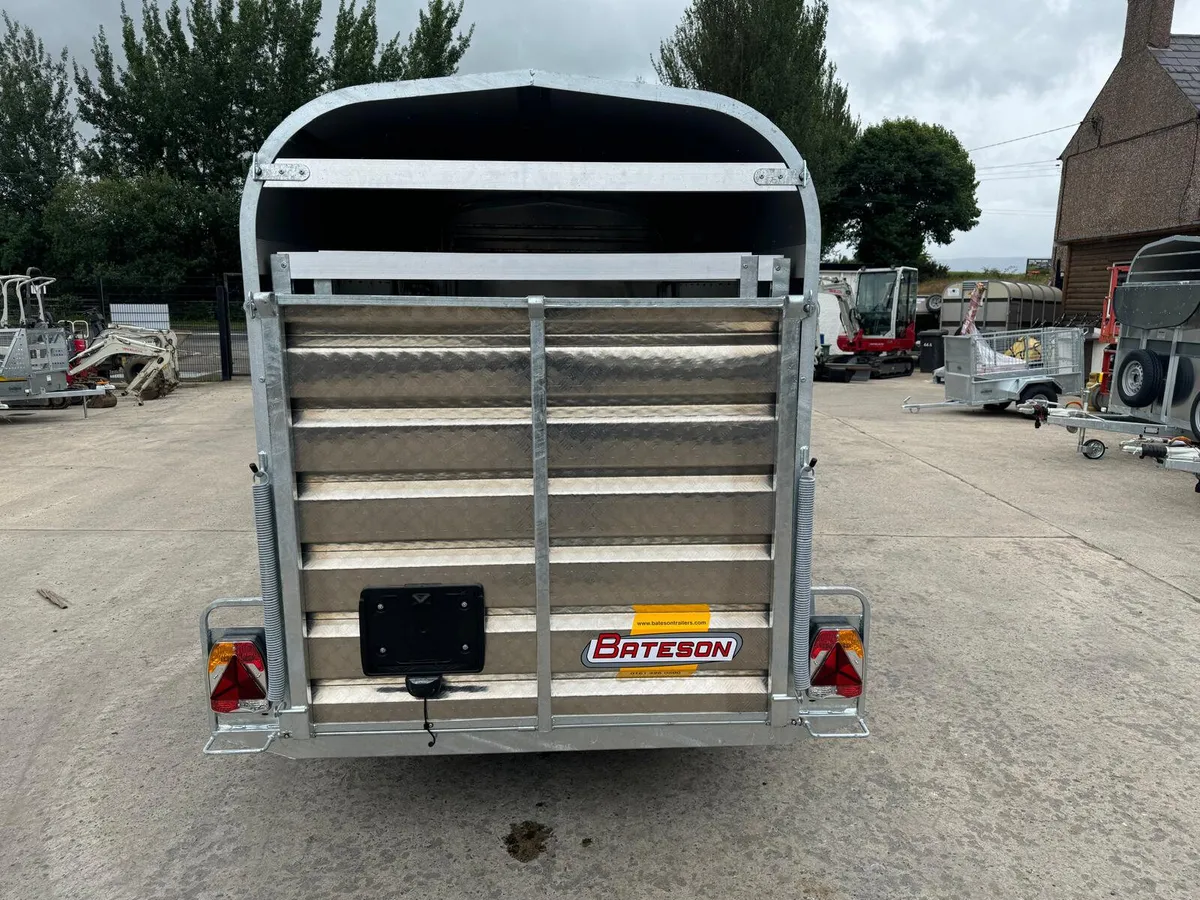 New Bateson 42LT Livestock Trailer - Image 4
