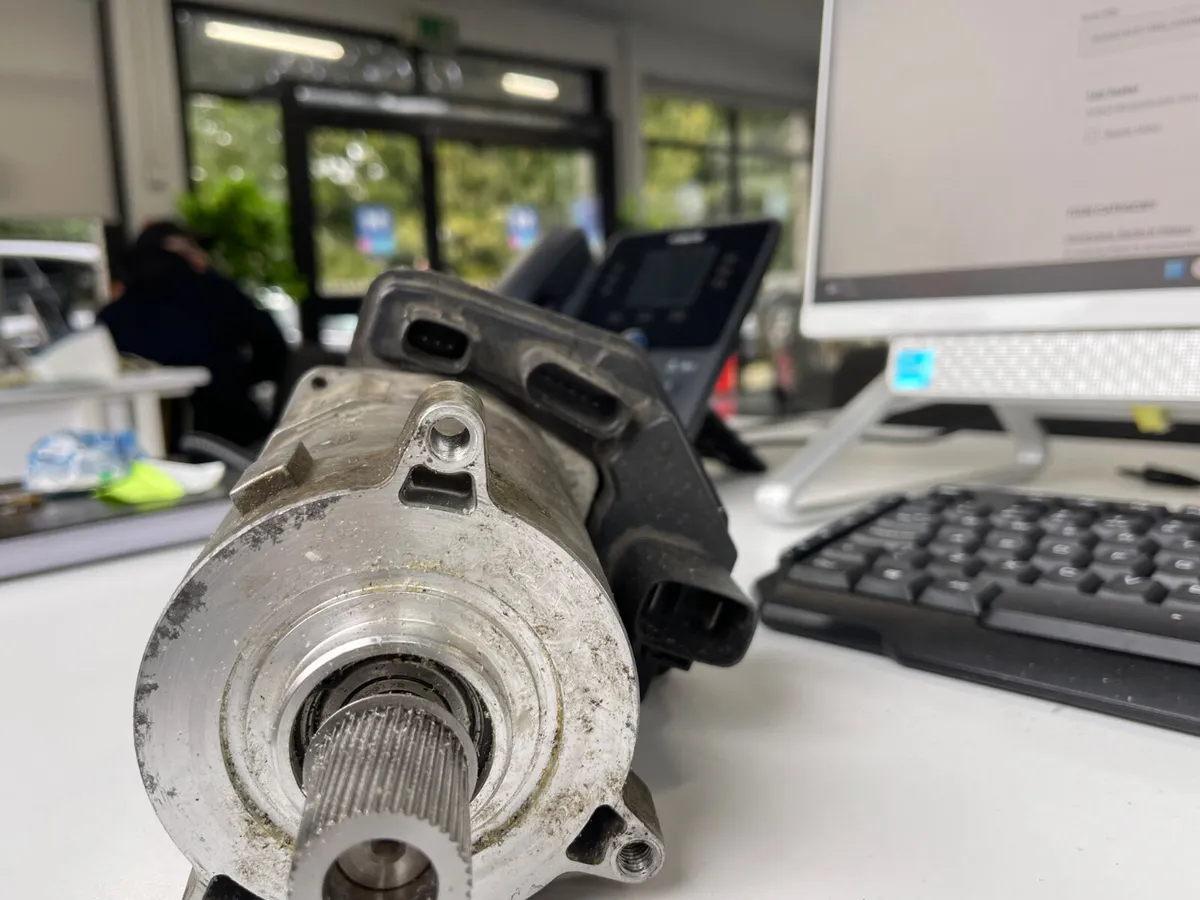 Volvo electric steering part - Image 3