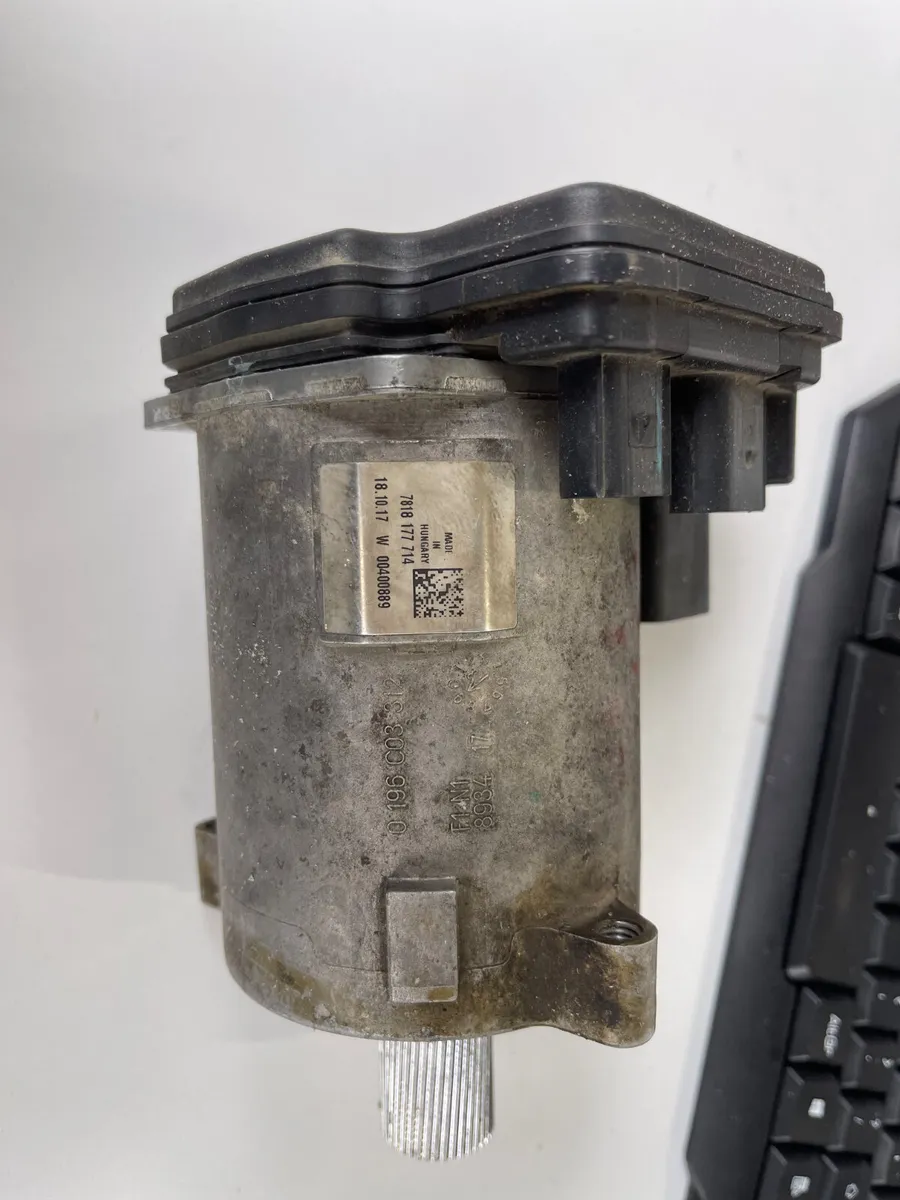 Volvo electric steering part - Image 1