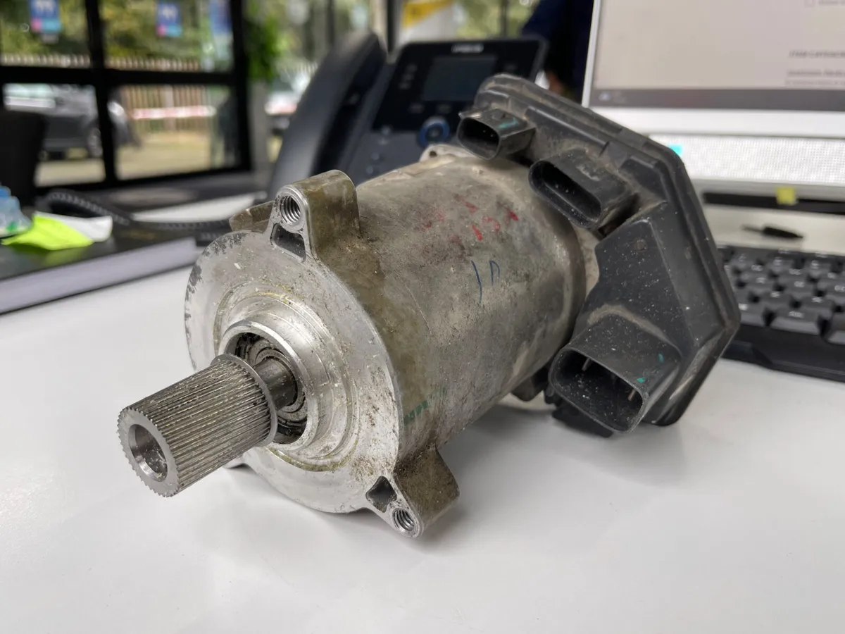 Volvo electric steering part - Image 2