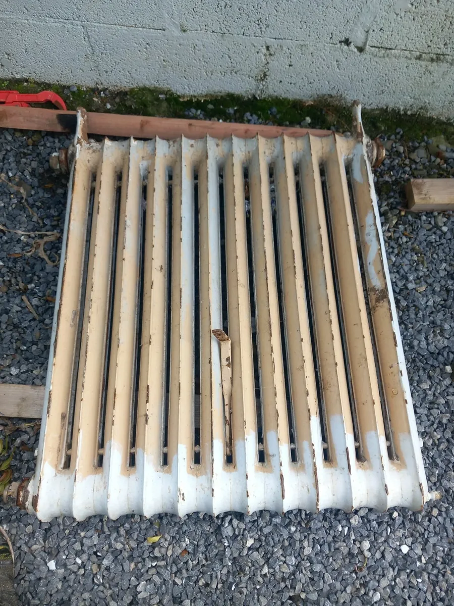 Cast iron radiators - Image 3