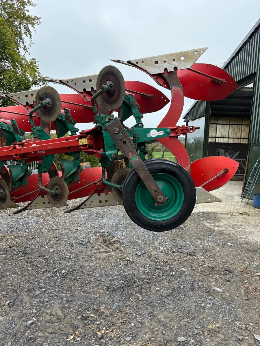 Kvernland plough - Image 4