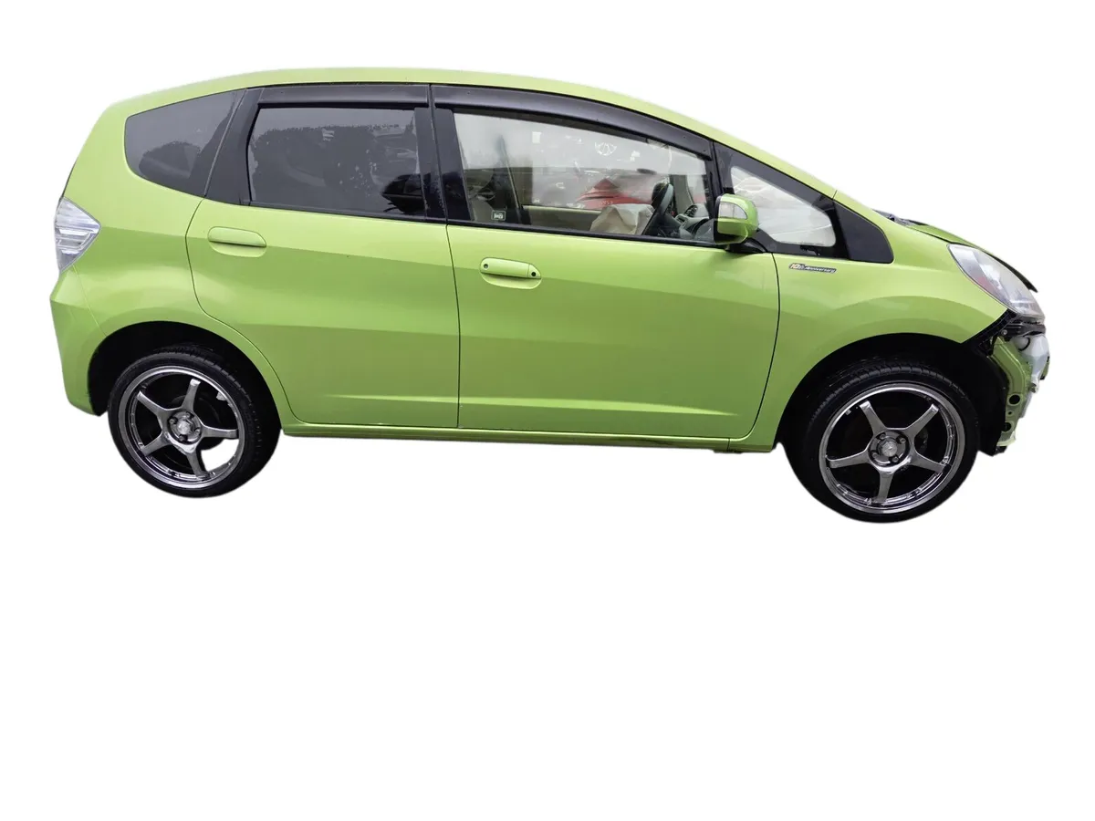 2012 HONDA FIT For Breaking/Dismantling - Image 2