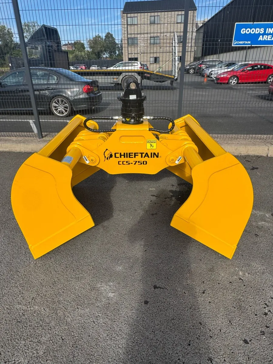 Chieftain CCS-750 Clamshell Bucket - Image 1