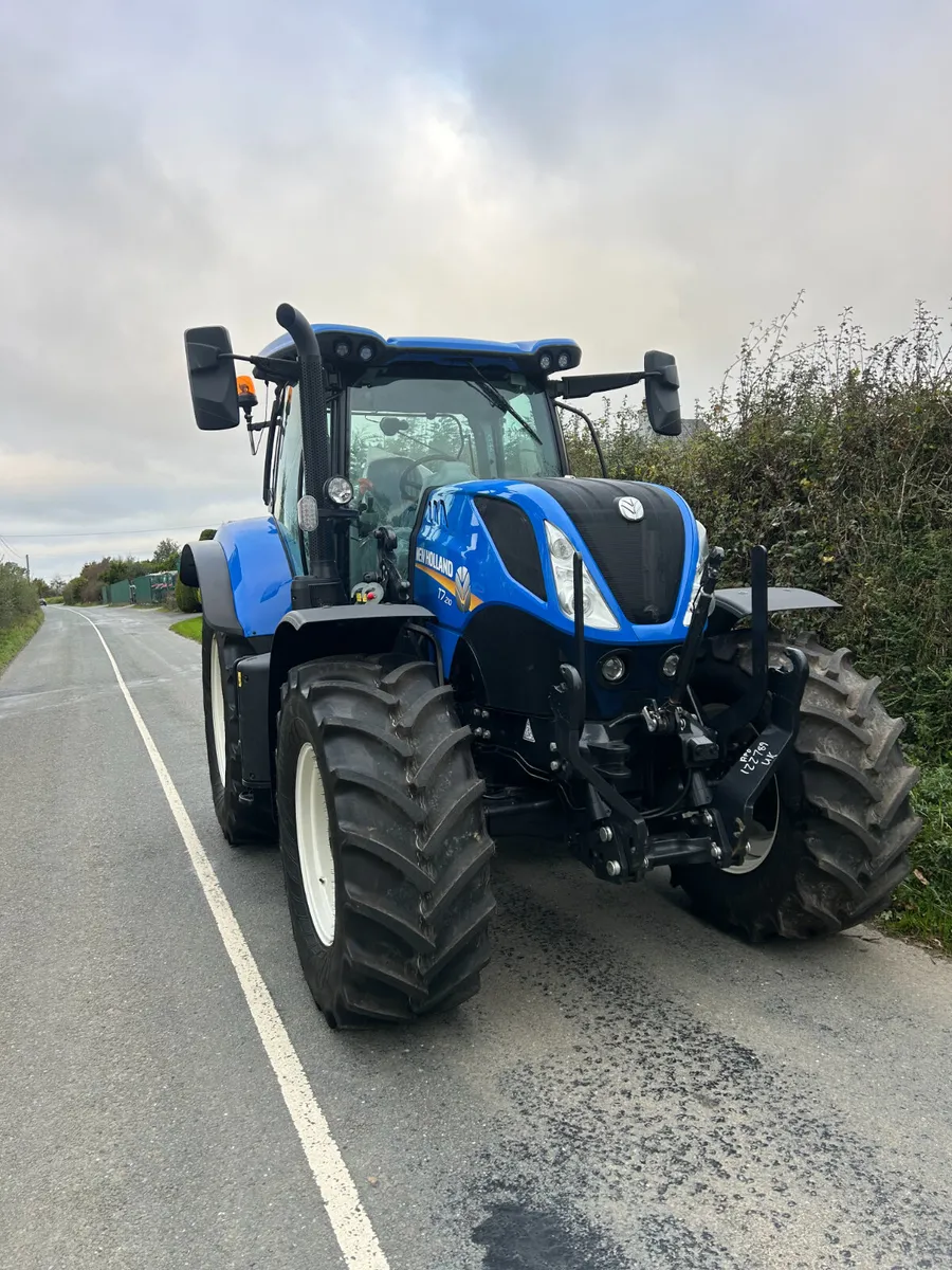 Ford New Holland T7210. - Image 2