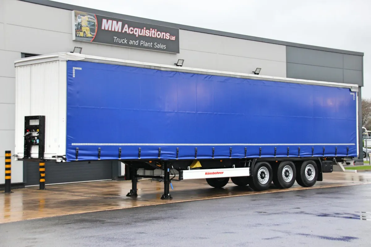 2025 KÄSSBOHRER 3 AXLE EUROLINER CURTAINSIDER - Image 1