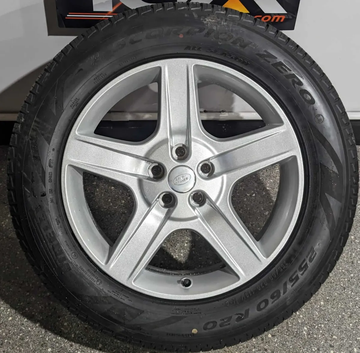 20" GENUINE OEM LAND ROVER DEFENDER 5094 WHEELS - Image 2